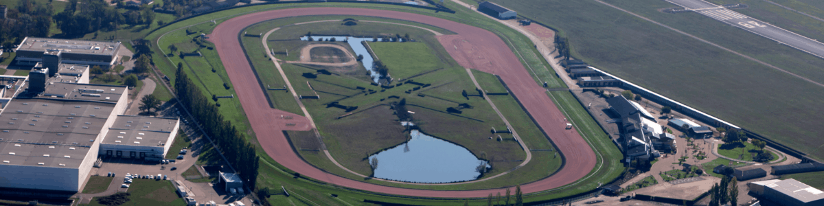 Vue aérienne de l'hippodrome