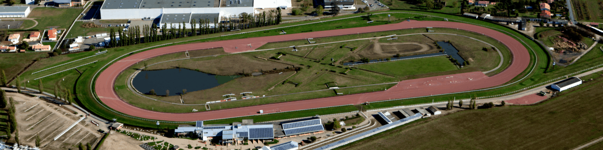 Vue aérienne de l'hippodrome